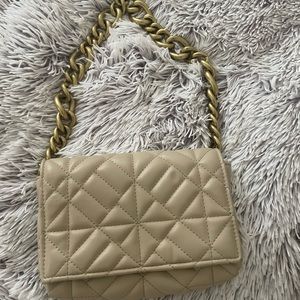 Zara Quilted Chain Shoulder Bag